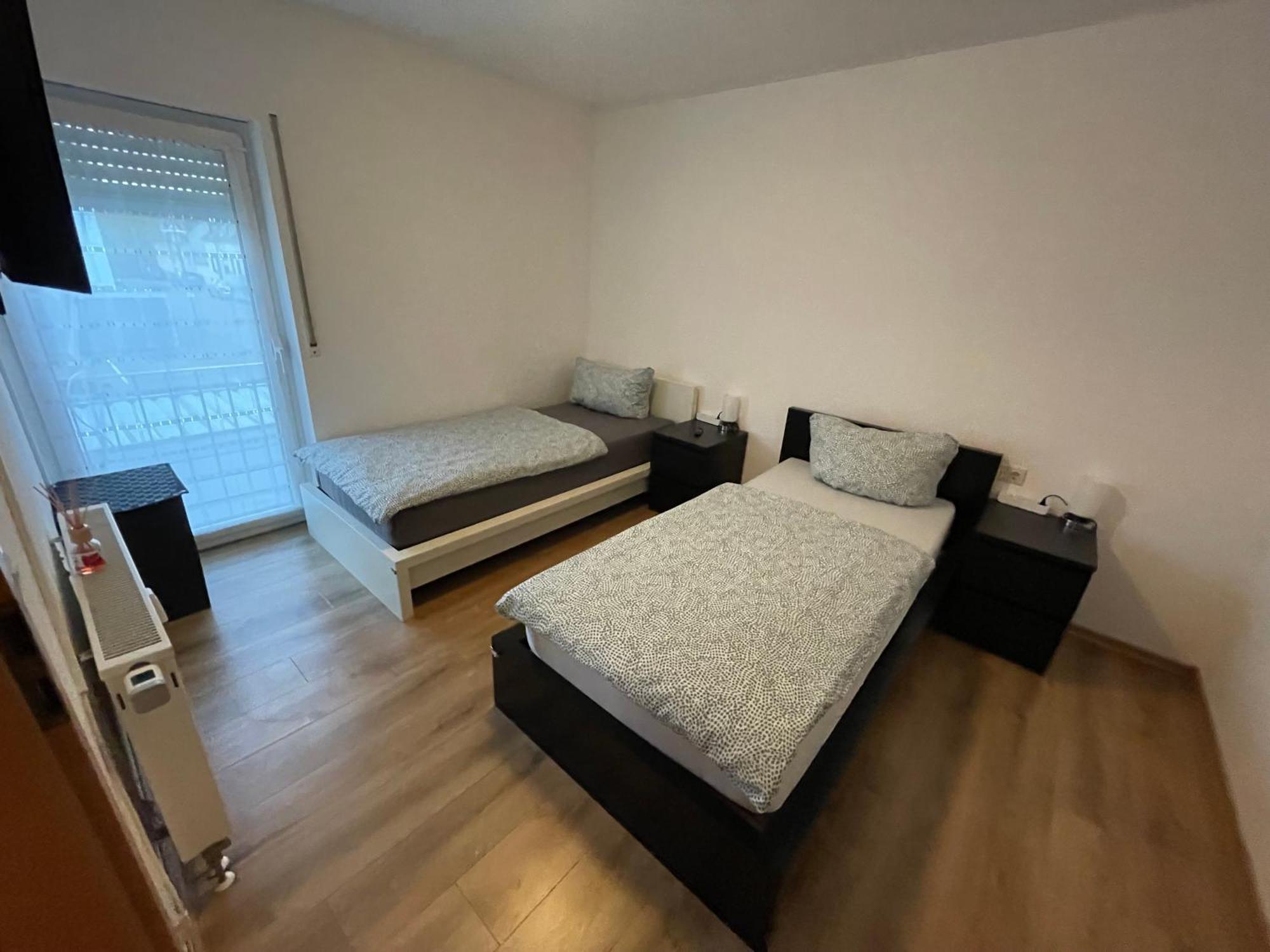 Ferienwohnung Mit 2 Zimmer, Kueche, Bad, In Sarrebruck Exterior foto